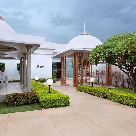 Le Meridien Coimbatore Exterior photo