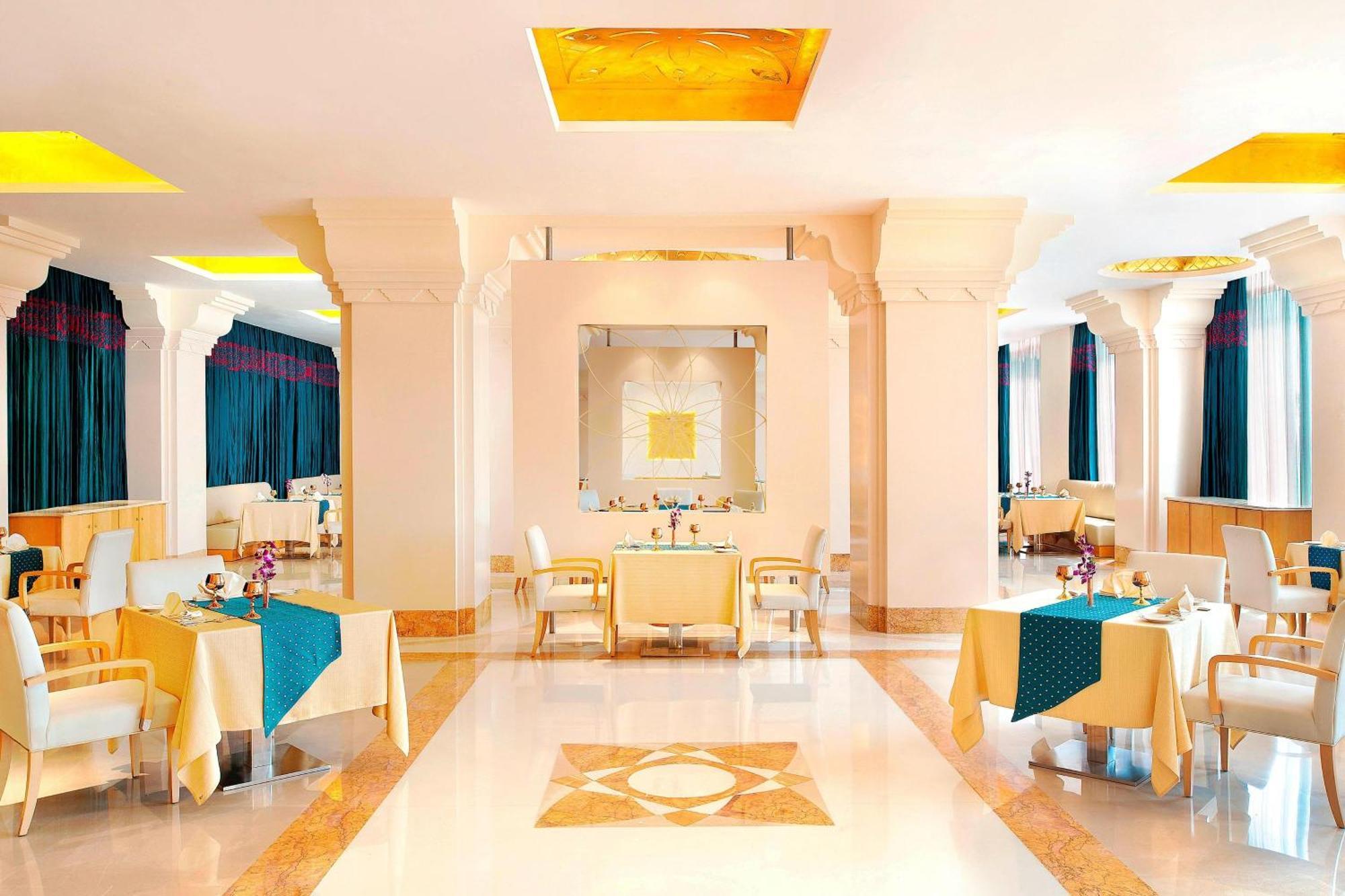 Le Meridien Coimbatore Exterior photo