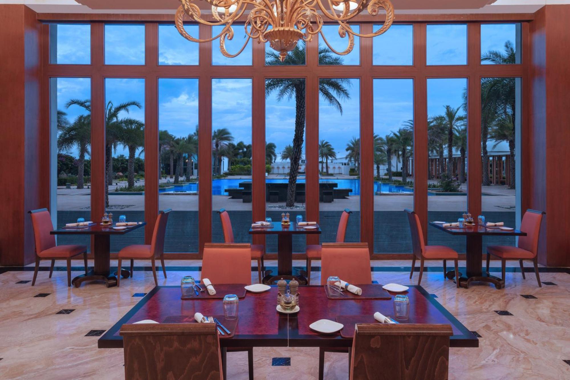 Le Meridien Coimbatore Exterior photo
