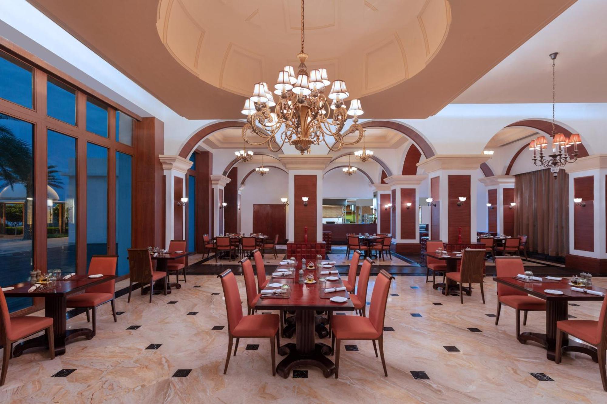 Le Meridien Coimbatore Exterior photo