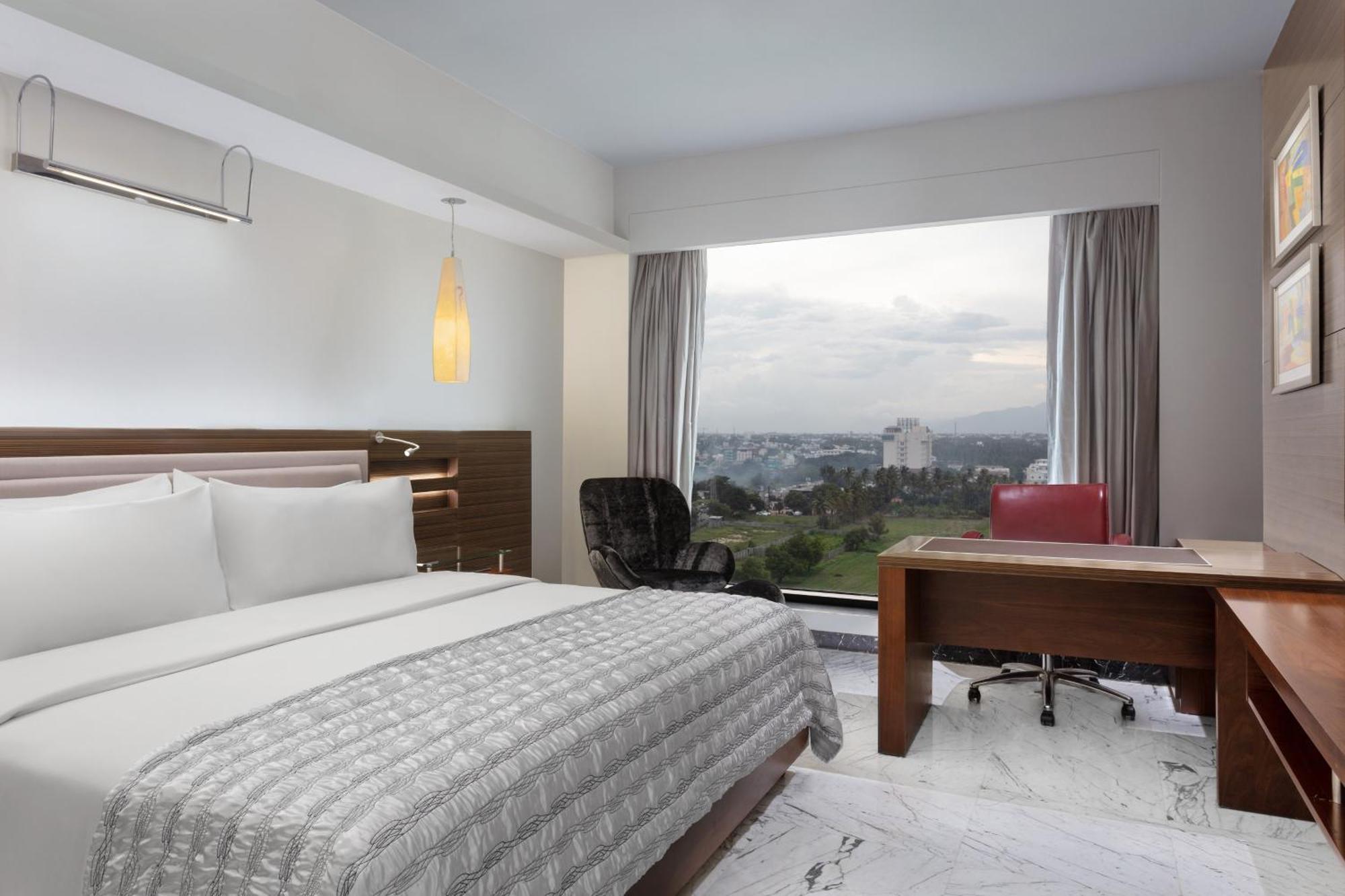 Le Meridien Coimbatore Exterior photo